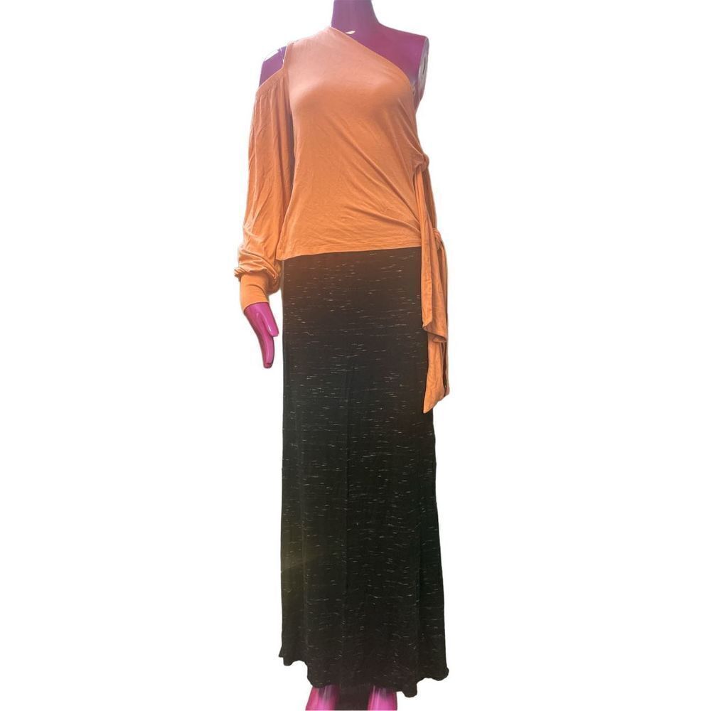 Catwalk Junkie Skirt and Venus top outfit